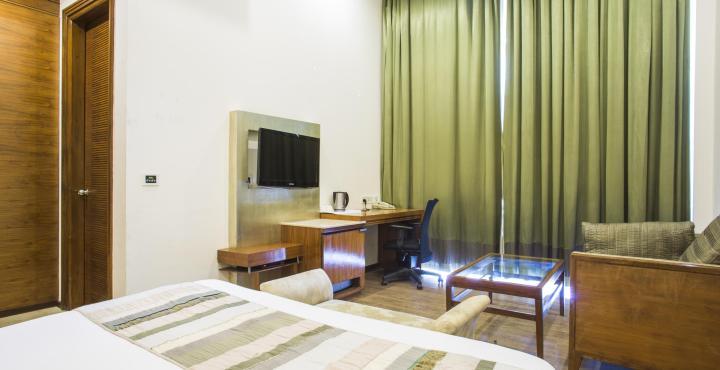 ניו דלהי Oodles Hotel מראה חיצוני תמונה