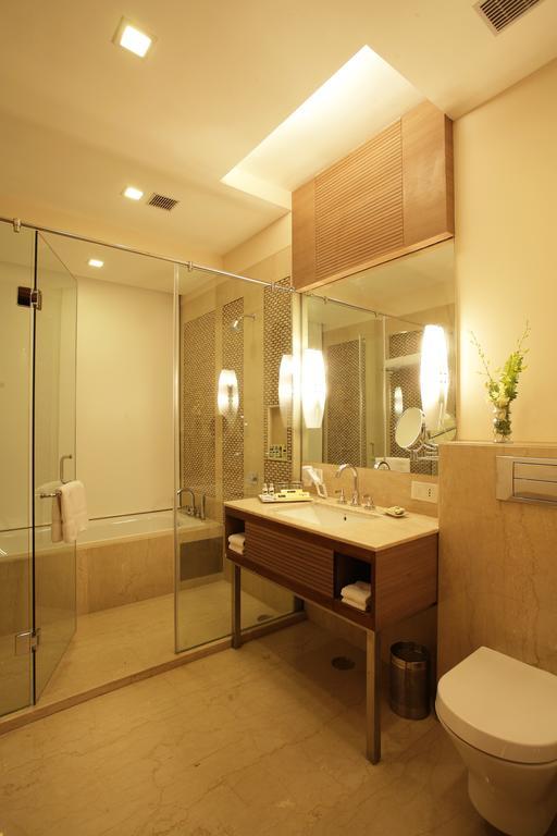 ניו דלהי Oodles Hotel מראה חיצוני תמונה